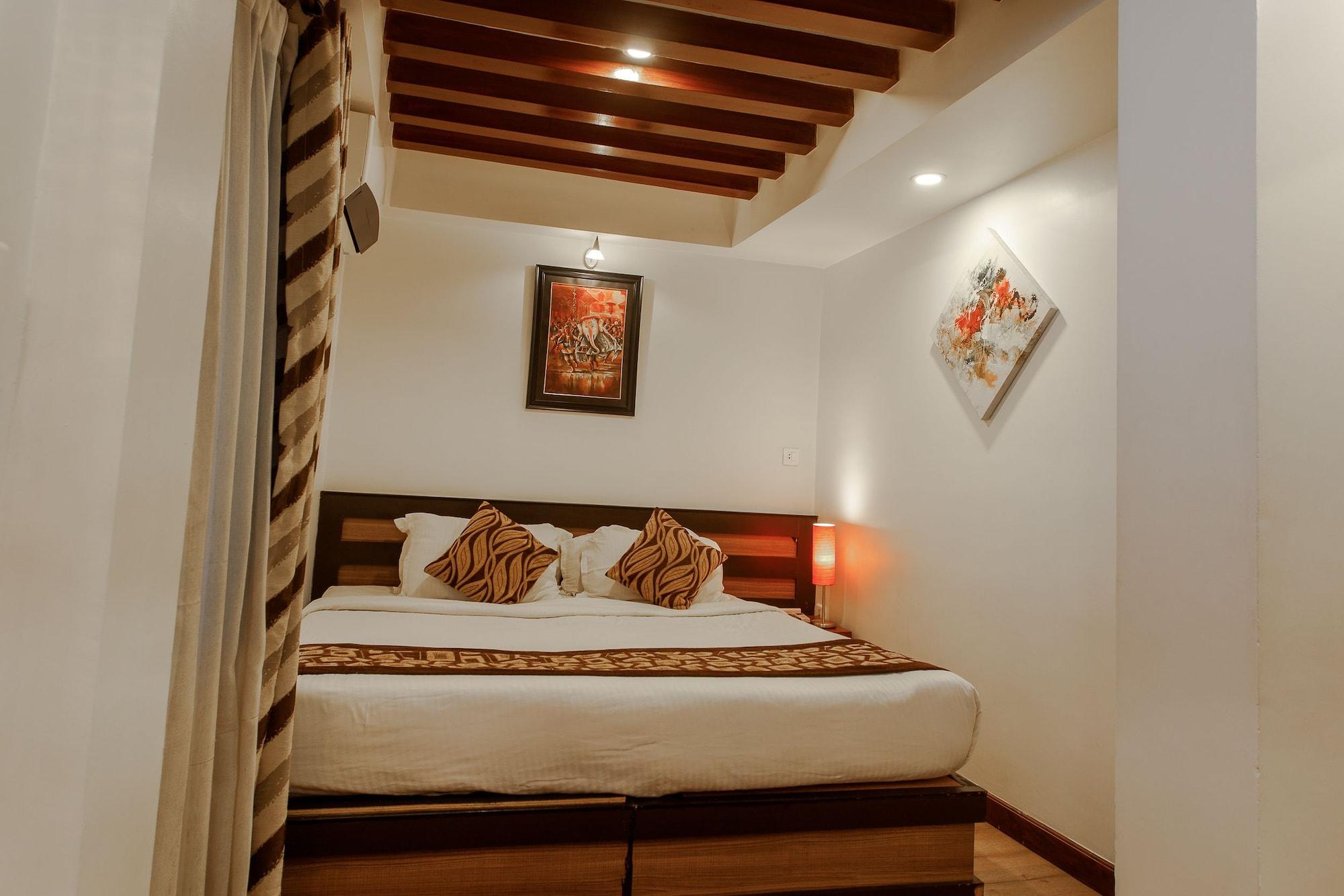 Hotel Shreesu Катманду Экстерьер фото