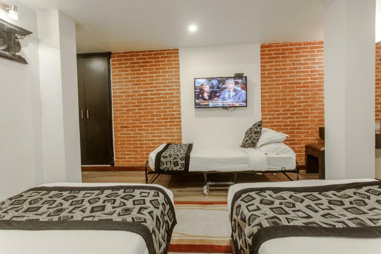Hotel Shreesu Катманду Экстерьер фото