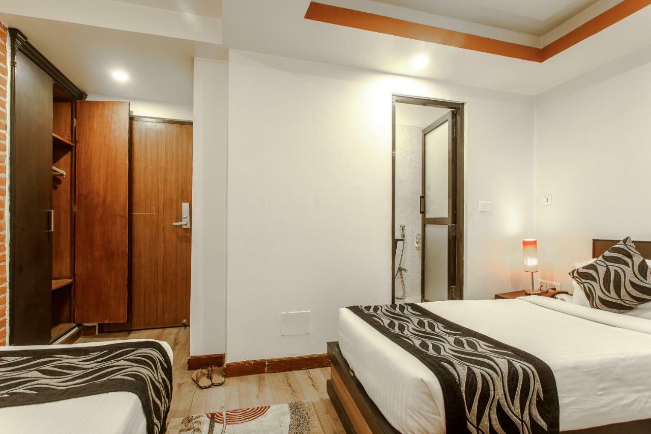 Hotel Shreesu Катманду Экстерьер фото