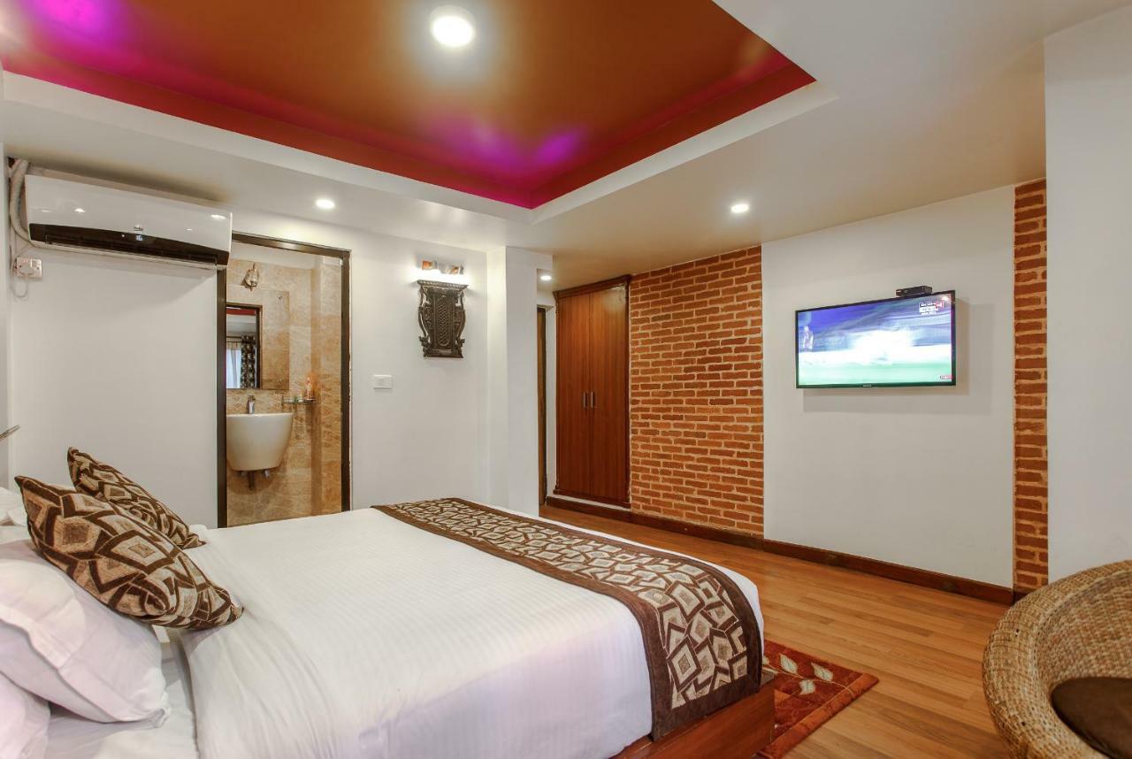 Hotel Shreesu Катманду Экстерьер фото